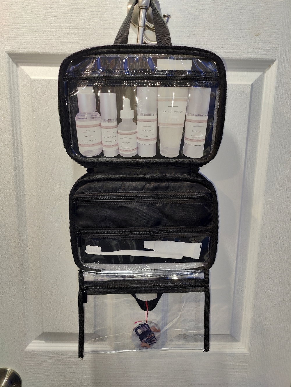 NWT Mytagalongs Hanging Toiletry Case (Black) - Picture 2 of 5